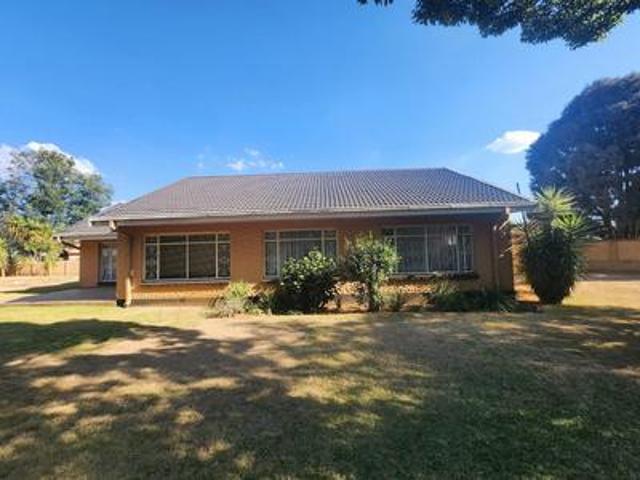 House for sale in Mohlakeng, Gauteng