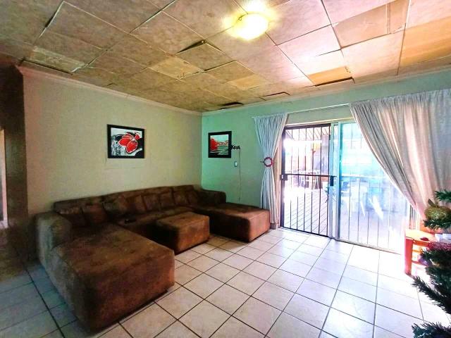 House for sale in Waterkloof, Gauteng