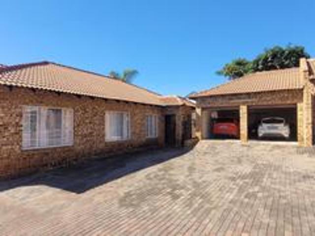 House for sale in Waterkloof, Gauteng