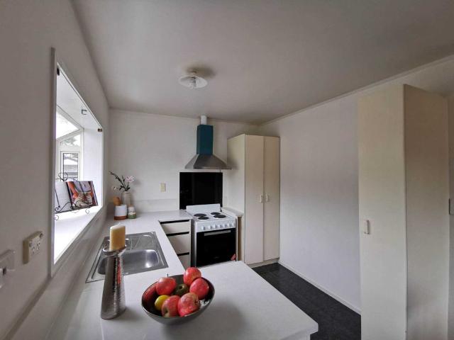 Townhouse for rent in Avondale, Whau