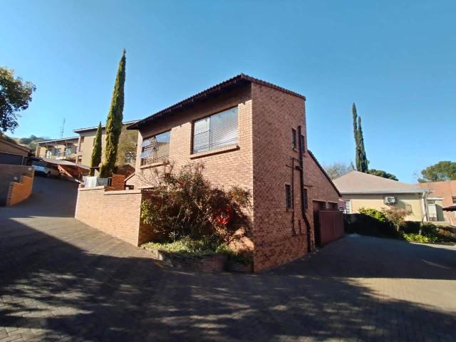 Townhouse for sale in Bloemfontein, Free State