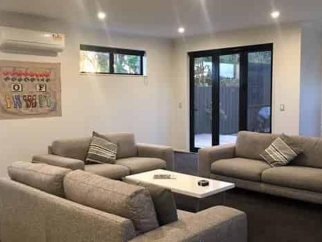 House for rent in Chaslands, Canterbury