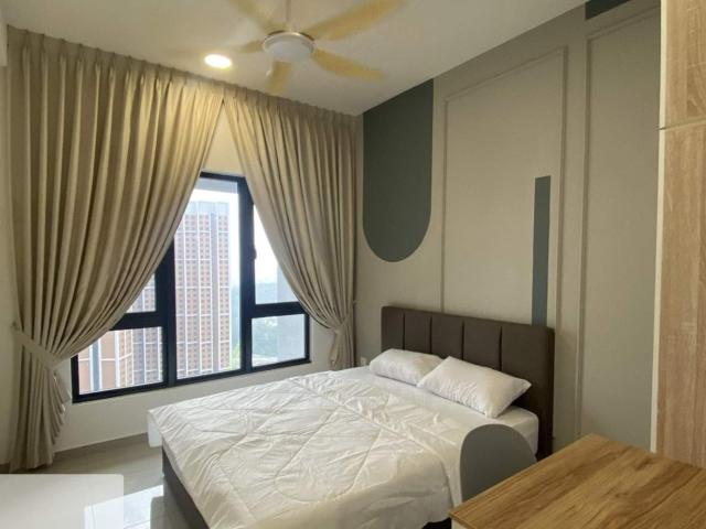 Room for rent in PJU 8, Petaling Jaya