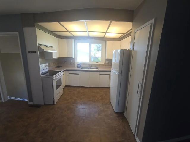 House for rent in Wedgewood, Alberta