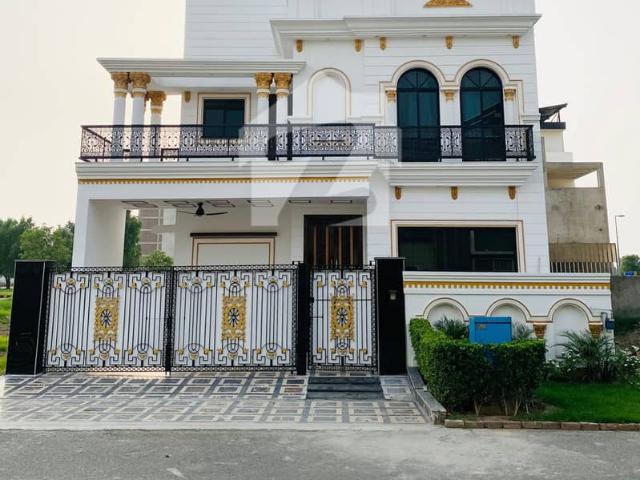 House for sale in Faisalabad, Islamabad Capital Territory