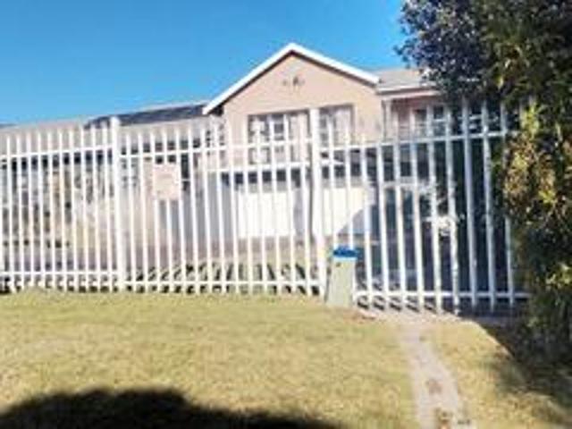 Apartment for rent in Kagiso, Gauteng