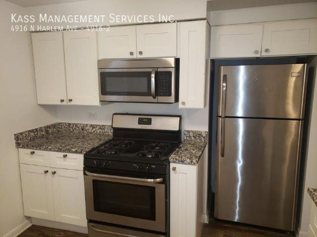 Apartment for rent in Harwood Heights, Illinois