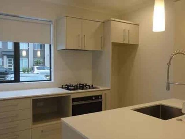 Townhouse for rent in Ormiston, Howick