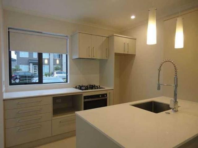Townhouse for rent in Ormiston, Howick