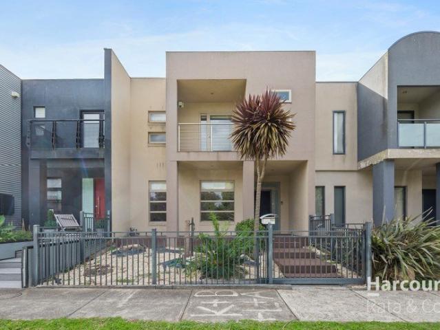 Townhouse for rent in Camerons Creek, Victoria