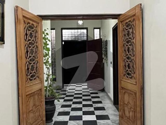 House for sale in Faisalabad, Islamabad Capital Territory