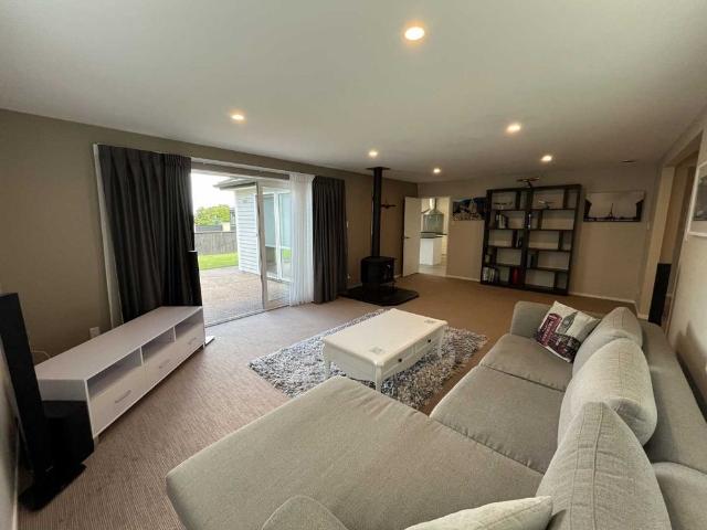 House for rent in The Gardens, Manurewa