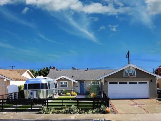 Room for rent in Huntington Beach, California
