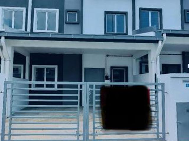 Terraced House for sale in Salak Selatan