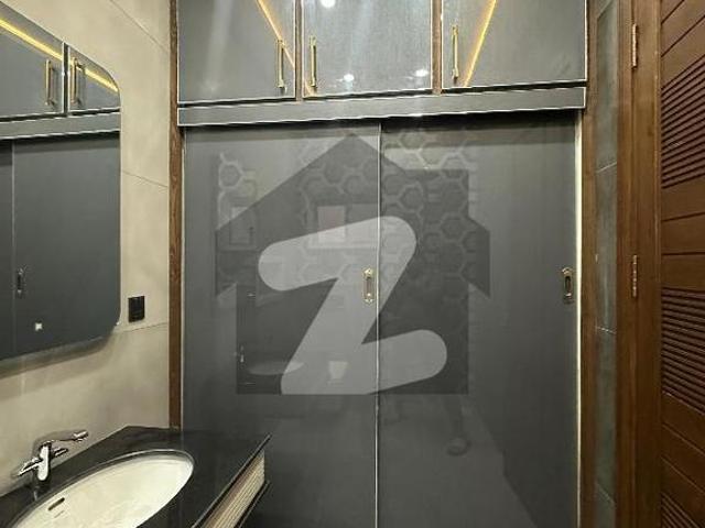 House for sale in Faisalabad, Islamabad Capital Territory