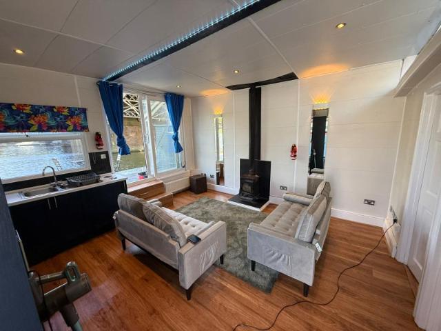 House for rent in Hampton Wick, Greater London