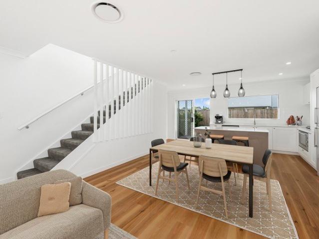 Townhouse for rent in Toombul, Queensland