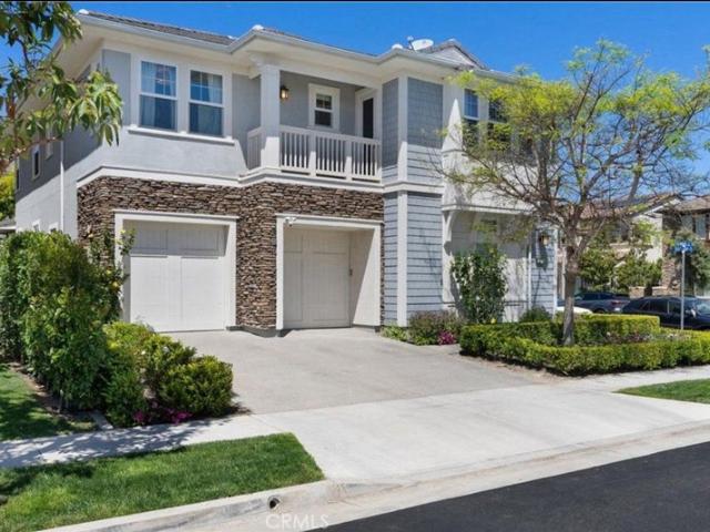 Room for rent in Huntington Beach, California