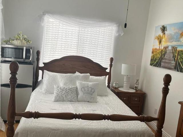 Room for rent in Lake Elsinore, California