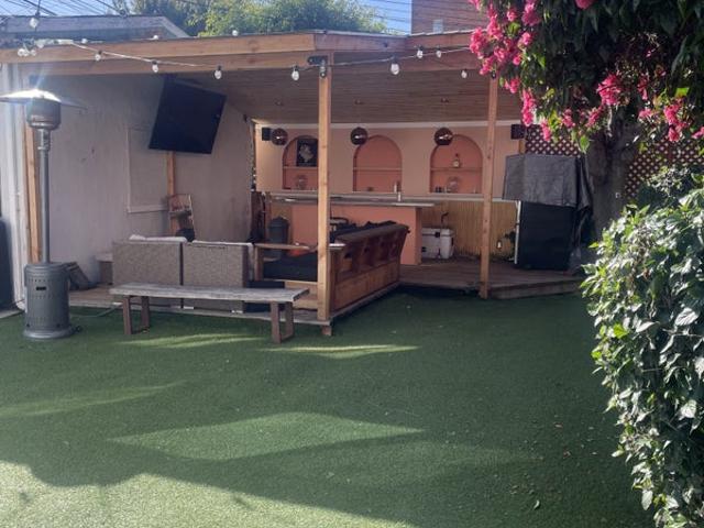 Room for rent in Canoga Park, California