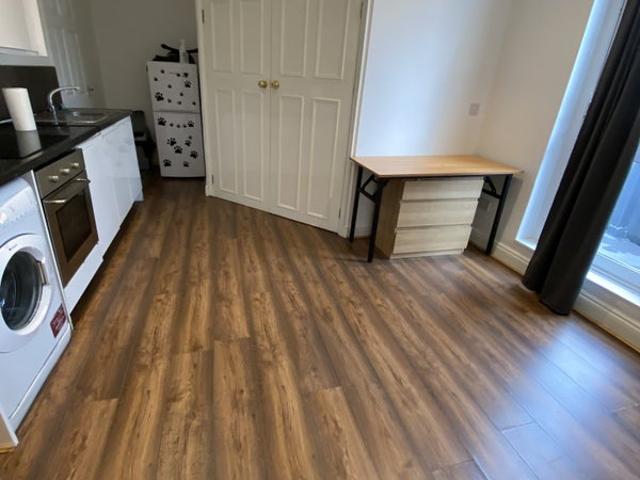 Studio for rent in London Borough of Hounslow, Spring Grove