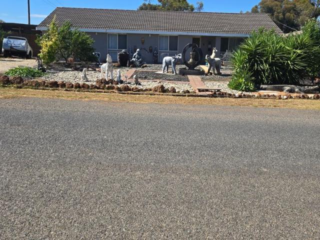 House for sale in Lake Charm, Victoria