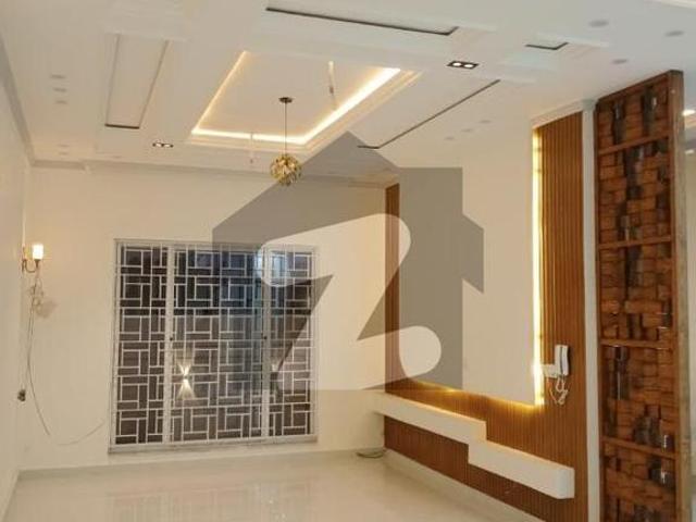 House for sale in تحصیل فیصل آباد شہر, فیصل آباد ڈویژن