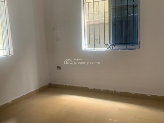 Flat for rent in Eti Osa, Lagos