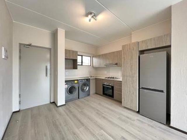 Apartment for sale in Sandton, City of Johannesburg Metropolitan Municipality