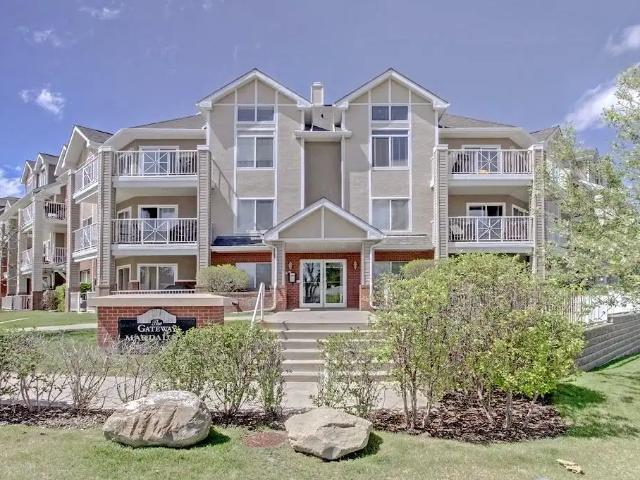 Condo for rent in Northwest, Alberta