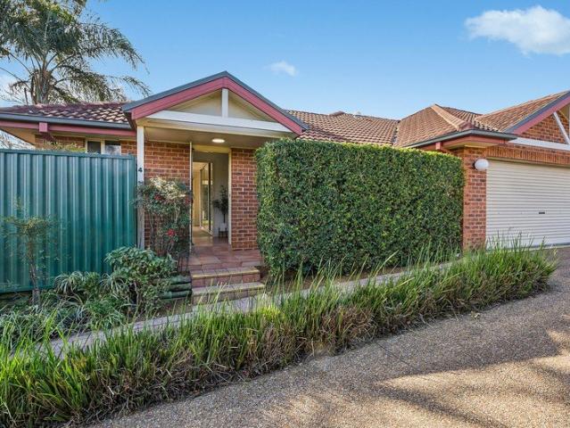 Villa for sale in Sydney, New South Wales