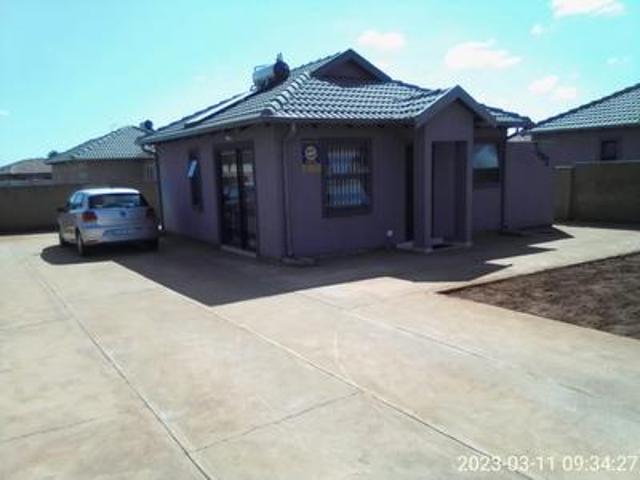 House for sale in Akasia, Gauteng