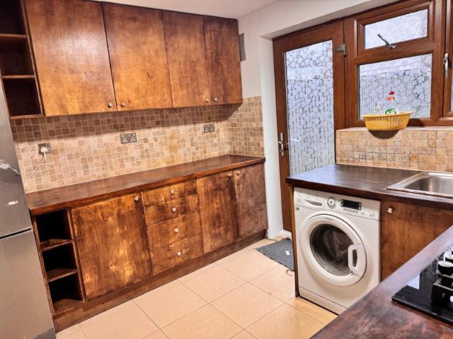 House for rent in Fallow Corner, Greater London
