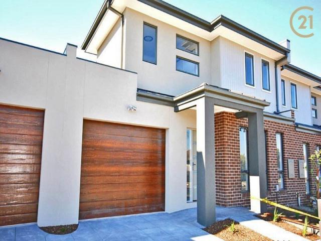 Townhouse for rent in Camerons Creek, Victoria