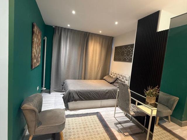 Studio for rent in Childs Hill, Greater London