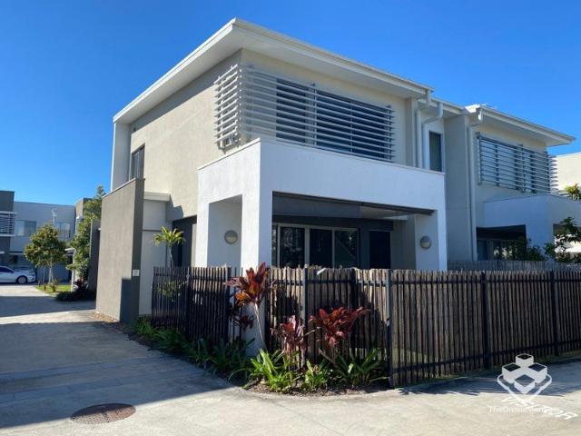 Townhouse for rent in Fernbrook, Queensland