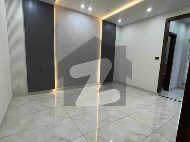 House for sale in Faisalabad, Islamabad Capital Territory