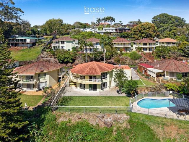 Townhouse for sale in Bilambil Heights, New South Wales