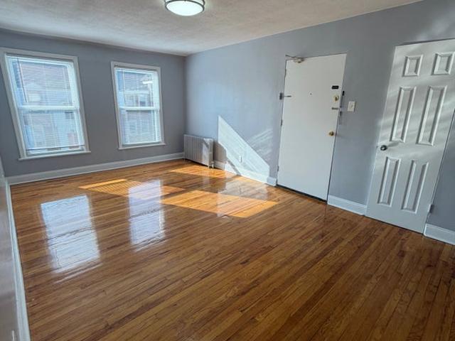 Room for rent in East Orange, New Jersey