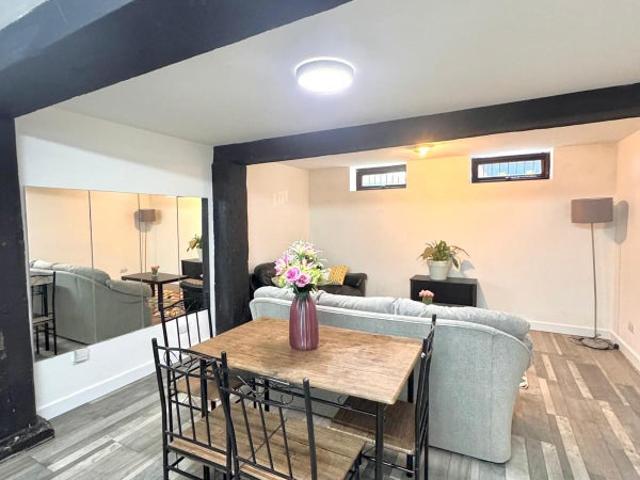 Apartment for rent in Ropewalks, Calderstones