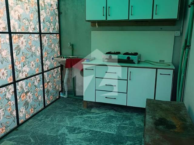 Room for rent in Rawalpindi, Islamabad Capital Territory