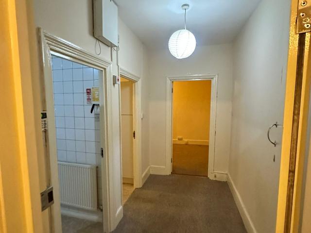 Apartment for rent in Plashet, Greater London