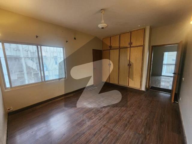 Apartment for rent in Clifton, North Waziristan