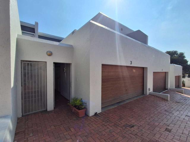 Townhouse for sale in Vosloorus, Gauteng