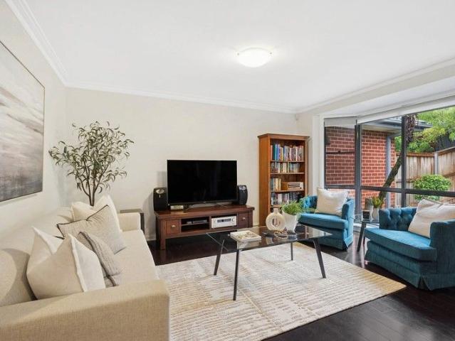 Villa for sale in Sydney, New South Wales