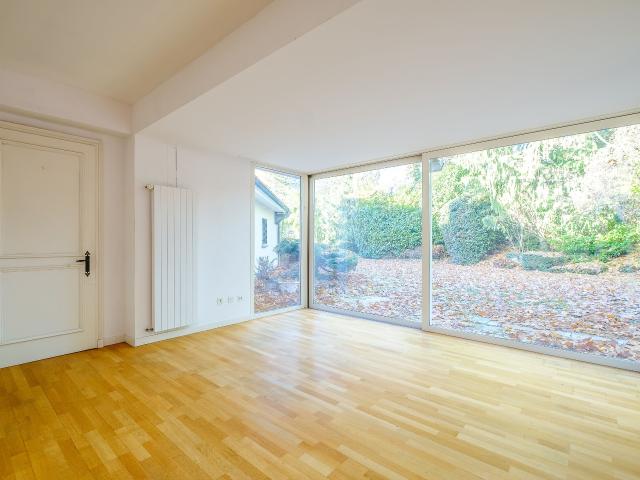 Villa kaufen in Jouxtens-Mézery