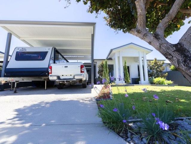 House for sale in Andergrove, Queensland