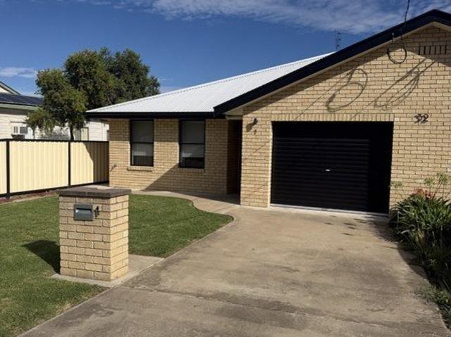 Townhouse for rent in Inverell, New South Wales
