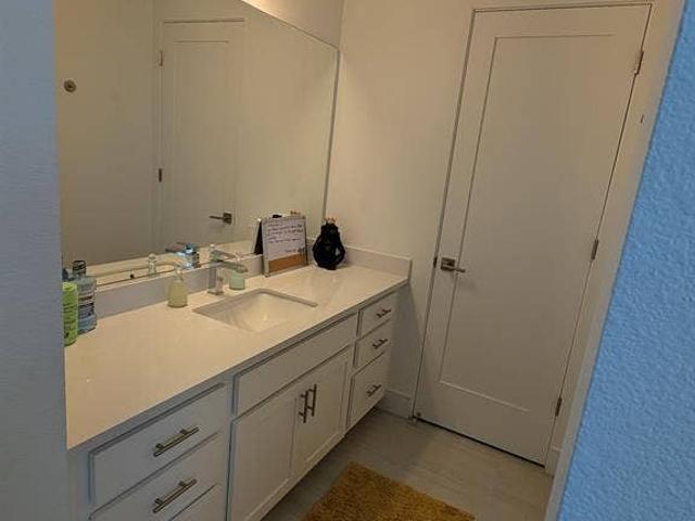 Room for rent in Santa Rosa, California