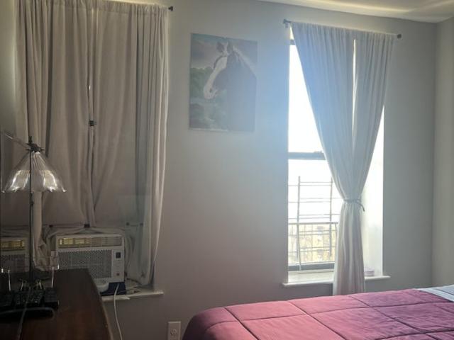 Room for rent in The Bronx, Arverne